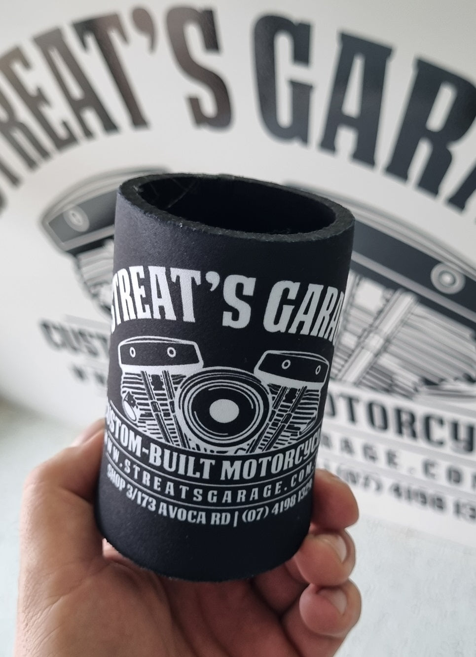 STREATS GARAGE STUBBY COOLER