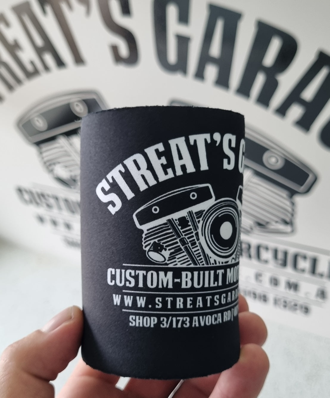 STREATS GARAGE STUBBY COOLER