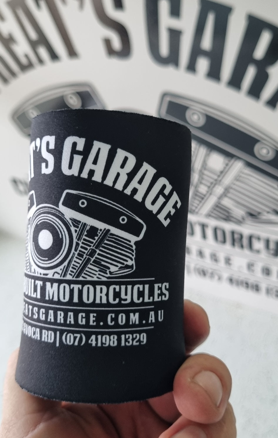 STREATS GARAGE STUBBY COOLER